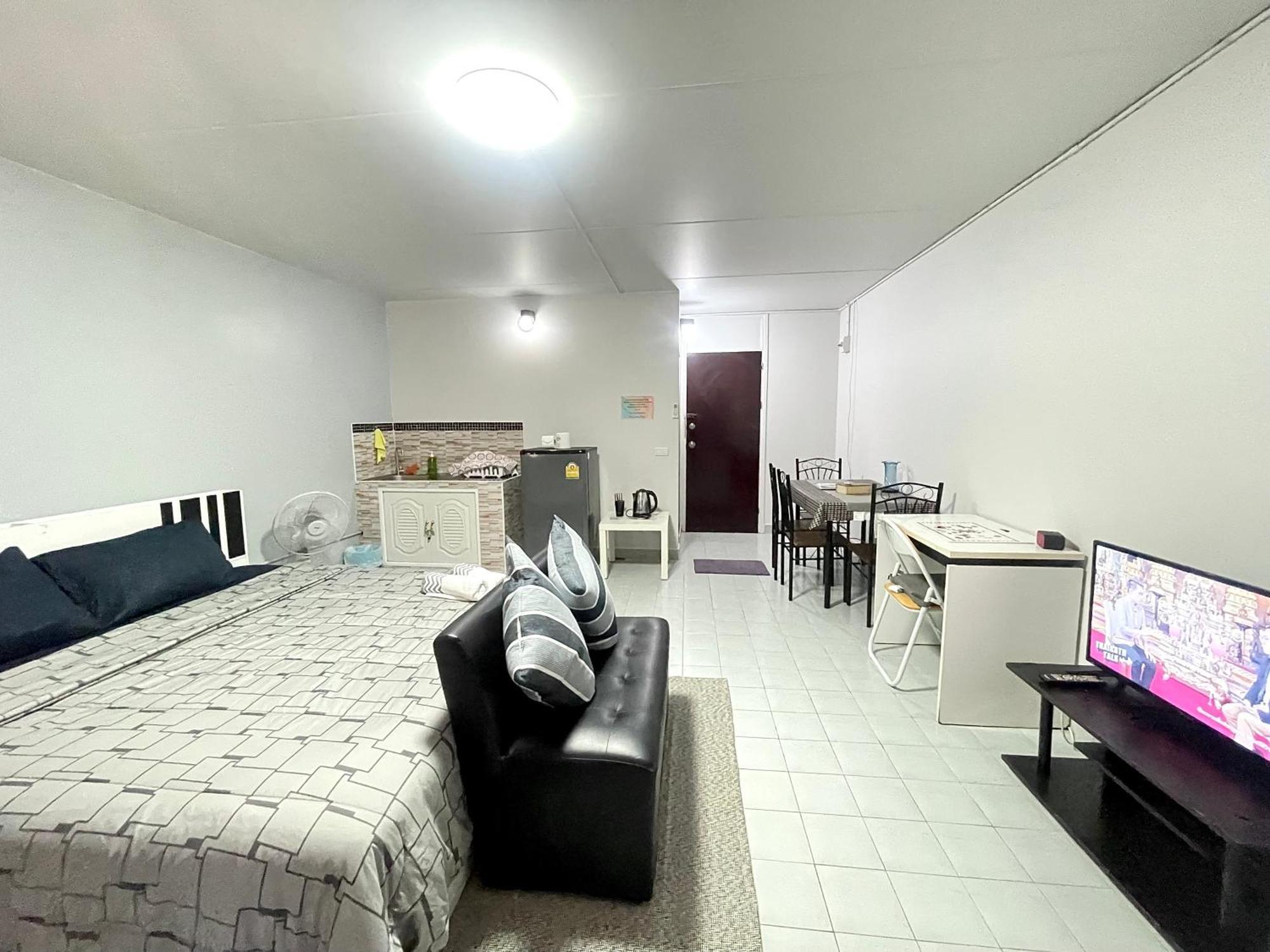 Ferienwohnung Lively Popular C3-C9 Impact Nonthaburi Exterior foto