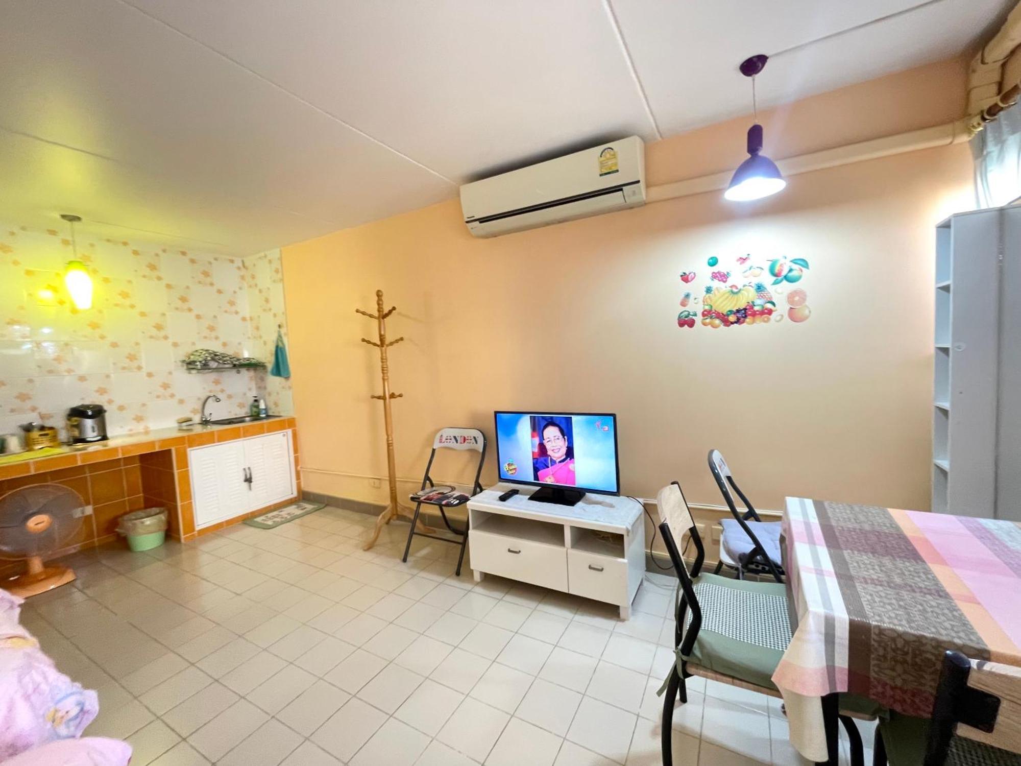 Ferienwohnung Lively Popular C3-C9 Impact Nonthaburi Exterior foto